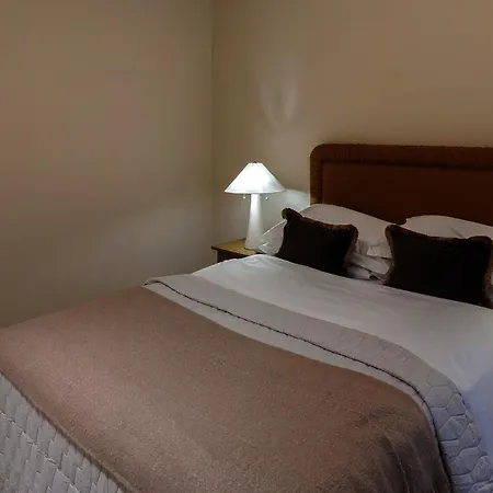 Avenida Do Brasil , Apartmán *